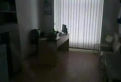 Spațiu comercial, de 15 mp, în Costin Georgian