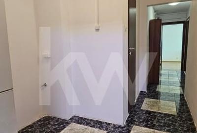 Apartament 3 camere de inchiriat - Vasile Aaron, zona Magazinul Barza - 11