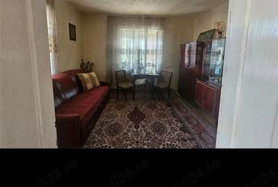 Casă cu 3 camere cu Teren 2084 Mp în Central - 6