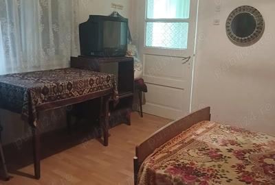 Casă cu 3 camere în Unirea - 1