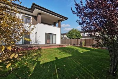 Duplex cu 4 camere în Iancu Nicolae