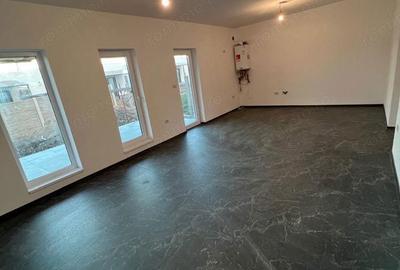 Casă cu 3 camere cu Teren 250 Mp în Central - 7