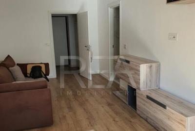 Garsonieră decomandată, mobilată în Central