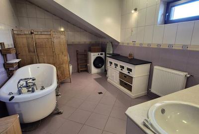 Casă cu 4 camere cu Teren 850 Mp în Central - 6