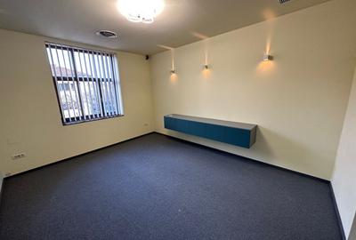 Birou, de 201 mp, în Central - 5