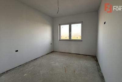Duplex cu 5 camere cu Canalizare în Moșnița Nouă - 9