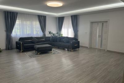 Casă cu 4 camere în Central - 3