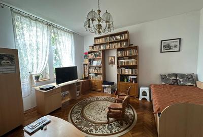 Vand Apartament la casa - 3 camere - garaj - curte - Ultracentral - 5
