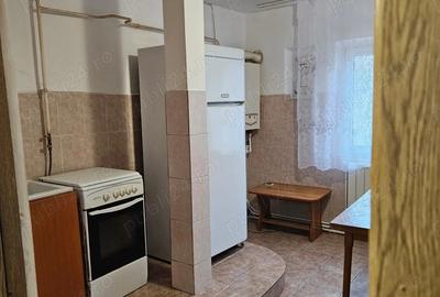 Vand apartament cu 3 cam cu vedere la Piata Traian - 3