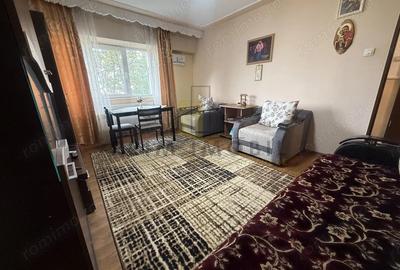 4 camere Decomandat Dacia, etaj intermediar, 1980 - 1