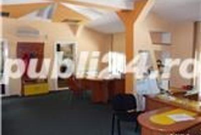 Spațiu comercial, de 1,500 mp, în Central - 9