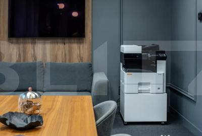 Spațiu comercial, de 130 mp, în P-ța Victoriei - 1