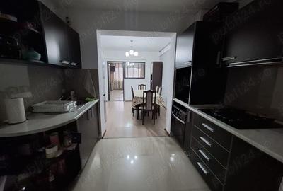 Str. Victoriei (tronson Marul de Aur Valea Borcutului)-ap. 2 camere, cu gradina, in bloc tip vila - 4