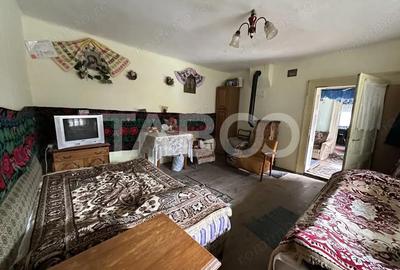 Casă cu 3 camere cu Teren 5702 Mp în Gura Văii - 8