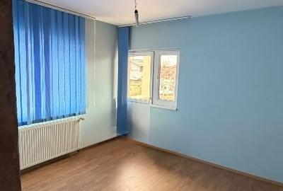 Casă individuală cu 4 camere cu Canalizare în Bariera Vâlcii - 8