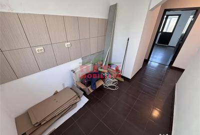 Apartament cu 4 camere decomandat în Zahana - 13