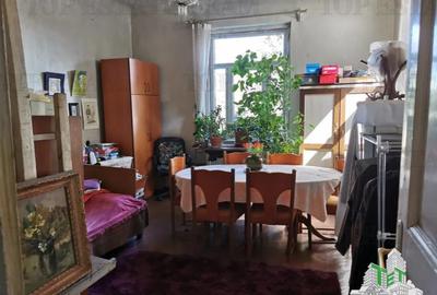 Apartament cu 8 camere semidecomandat în Ștefan cel Mare - 2