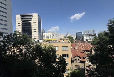 Studio *Mobilat Complet* // Victoriei - 13