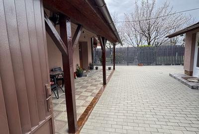 Casă cu 4 camere în Central - 2