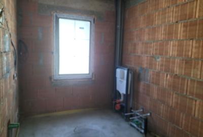 Casă cu 4 camere în Cordun - 2
