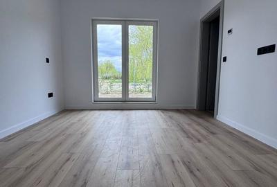 Casă cu 4 camere cu Teren 500 Mp în Central - 18