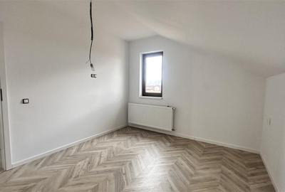 Apartament cu 3 camere decomandat în Exterior Est - 5