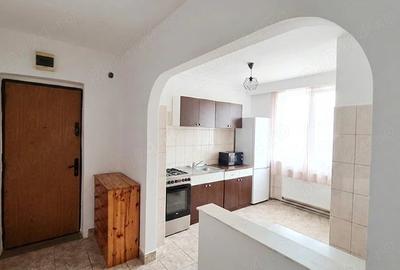 Apartament cu 3 camere decomandat în Nord - 8