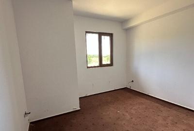 Spațiu comercial, de 1,000 mp, în Valea Călugărească - 5