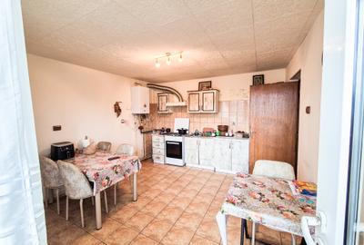 Casă individuală cu 10 camere cu Canalizare în Găvana - 9