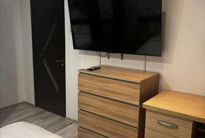 Apartament cu 2 camere decomandat în Tractorul - 4