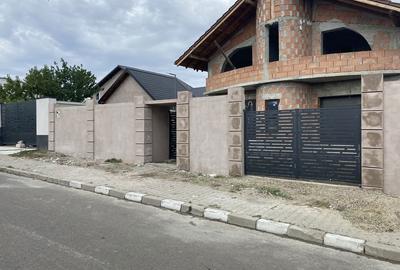 Casă cu 4 camere în Central - 8