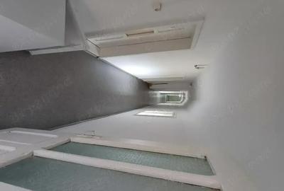 Spațiu comercial, de 60 mp, în Central - 2