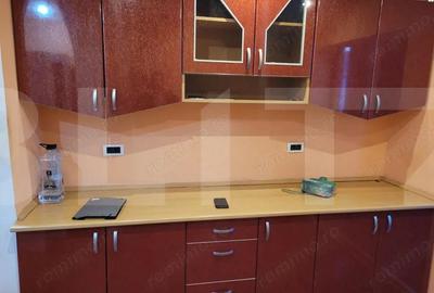 Apartament 2 camere, 60 mp, zona Miorita - 1