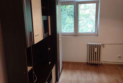 Garsonieră în Baza 3 - 4