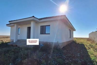 Casa individuala de vanzare, semifinisata, Santandrei - 2