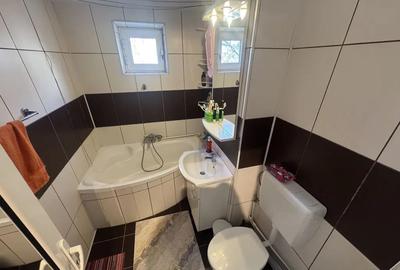 Apartament cu 2 camere semidecomandat, mobilat în Poarta 6 - 2
