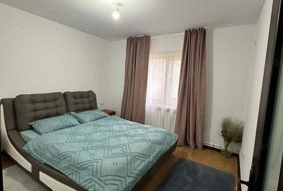 Apartament cu 4 camere decomandat în Central - 1