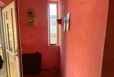 Casă cu 3 camere cu Canalizare în Central - 3