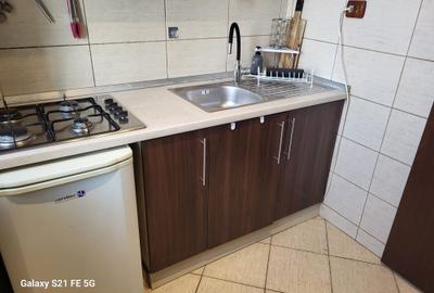 Ultracentral, km 0, mobilat și utilat complet - 4
