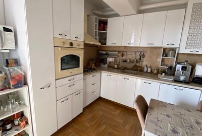 Apartament cu 3 camere semidecomandat, mobilat în Sisești - 7