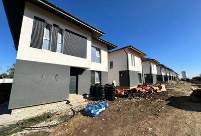 Casă individuală cu 5 camere cu Canalizare în Central