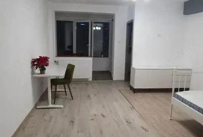 Zona centrala 1 camera decomandat et 1 cu bucatarie separata si balcon amenajat modern mobilat Zona centrala 1 camera decomandat et 1 cu bucatarie separata si balcon amenajat modern mobilat - 6