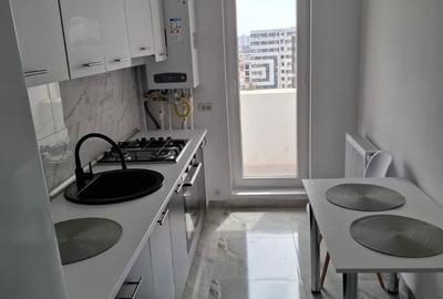 Garsonieră în Roșu