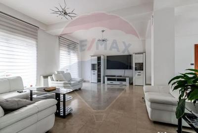 Spațiu comercial, de 1,022 mp, în Central - 7