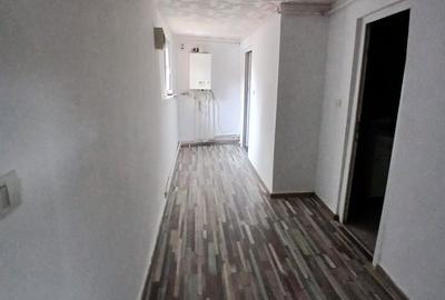 Spațiu comercial, de 150 mp, în Central - 11