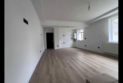 Apartament cu 2 camere decomandat în Central - 6