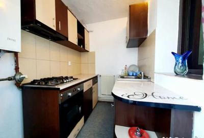 Apartament cu 2 camere semidecomandat, mobilat în 9 Mai - 7