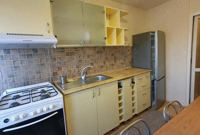 Inchiriez apartament 3 camere, Calea 13 Septmebrie - 6