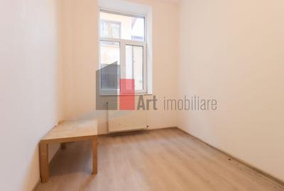 Apartamentul "REHEGUA" , stradal, bloc "REABILITAT" - 3
