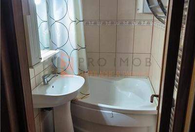 Apartament cu 3 camere decomandat, mobilat în Micro 3 - 8